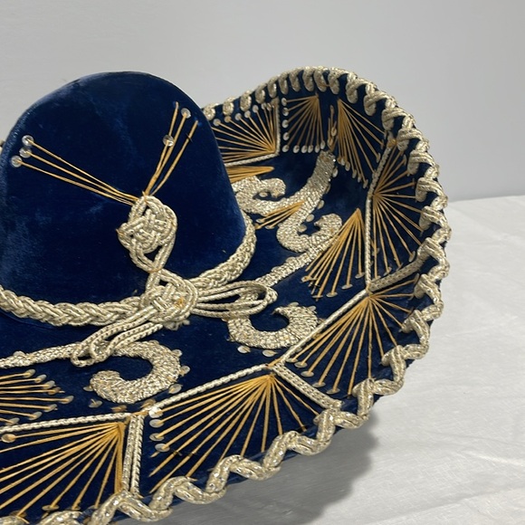 Vintage Mexican Sombrero XXXXX Blue Velvet Sequin Charro Mariachi Small Size? - Picture 9 of 16